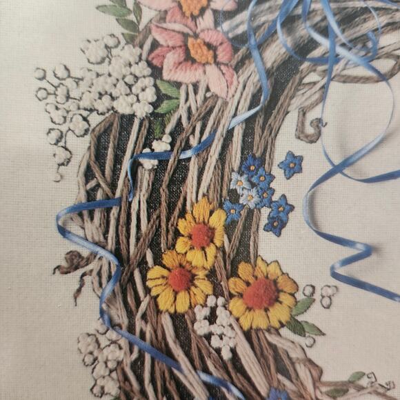 Blue Ribbon Wreath Crewel Kit Dimensions 16 x 16 Opened Complete 1270 B28 - Picture 3 of 10